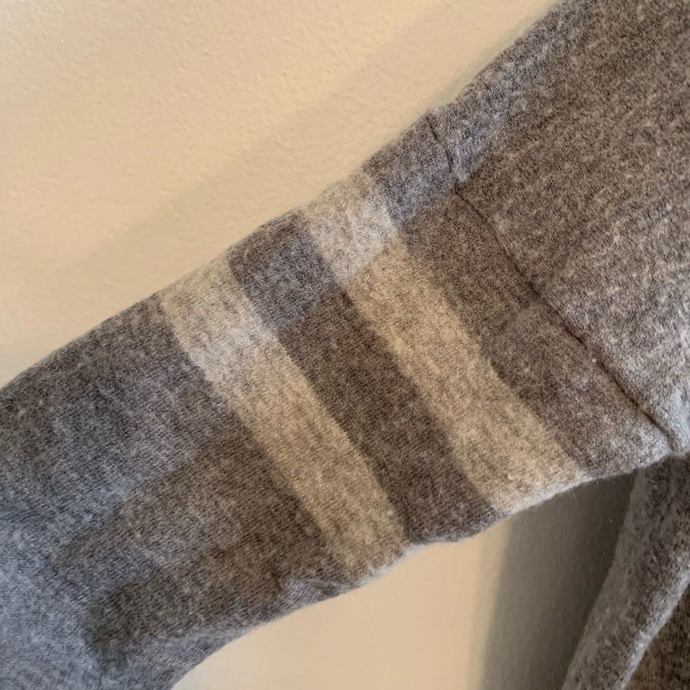 [Sundry] Gray “Locals” Sweater - Size 3/Large View 3